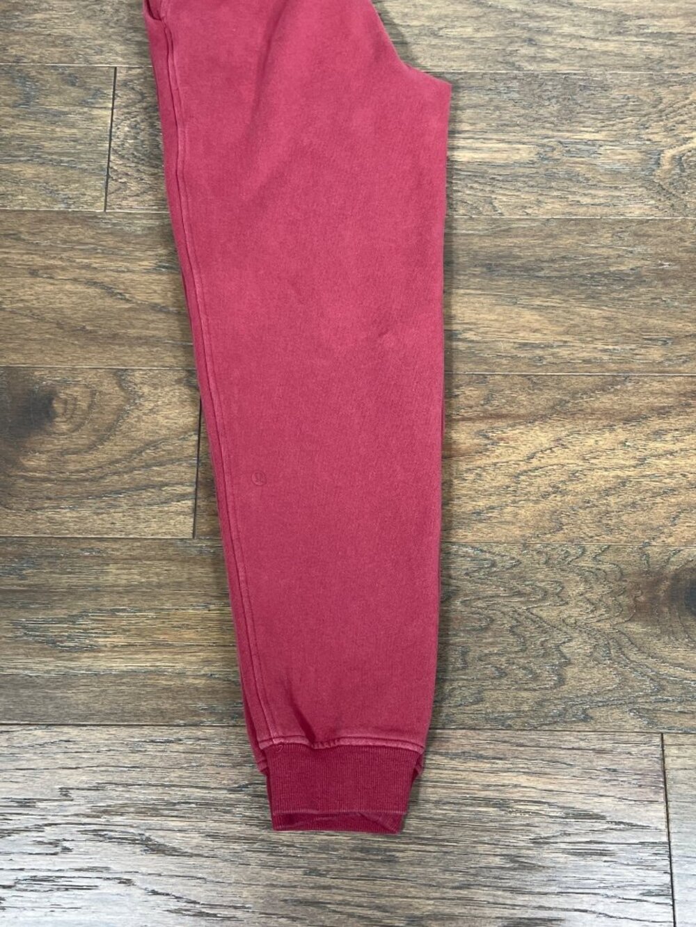 LULULEMON Scuba Jogger Pants Pomegranate (Muted Red) Sz 4 #W5CVAS EUC - Picture 4 of 6